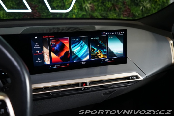 BMW iX 50*xDrive*SKY-L*TAŽNÉ*SOF 2023