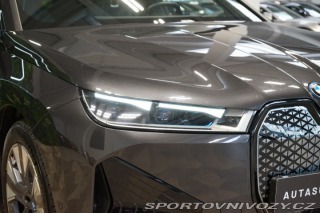 BMW iX 50*xDrive*SKY-L*TAŽNÉ*SOF 2023