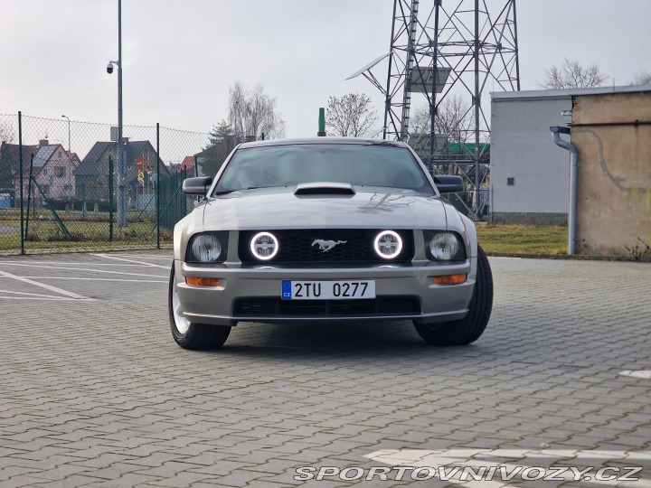 Ford Mustang  2009