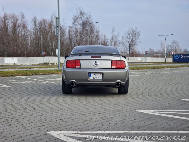 Ford Mustang GT, 4.6 V8 manuál 2009