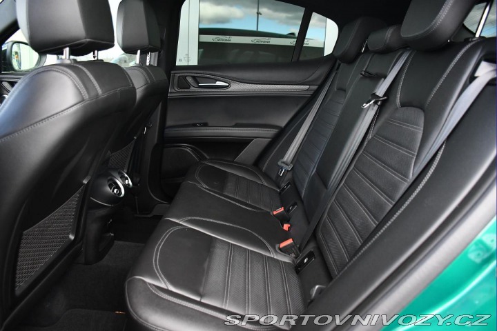 Alfa Romeo Stelvio 2,9 V6 Bi-T REZERVACE 2024