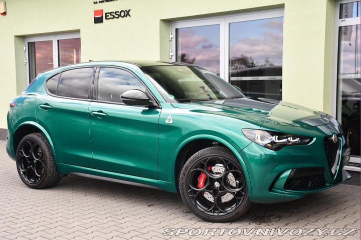 Alfa Romeo Stelvio 2,9 V6 Bi-T REZERVACE 2024