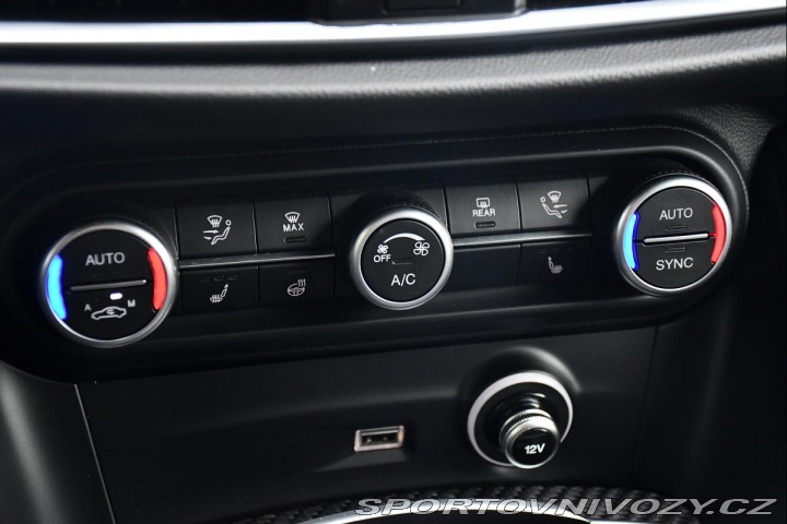 Alfa Romeo Stelvio 2,9 V6 Bi-T REZERVACE 2024