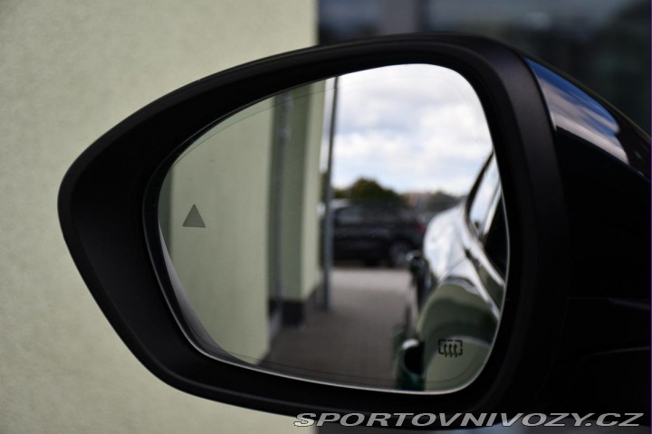 Alfa Romeo Stelvio 2,9 V6 Bi-T REZERVACE 2024