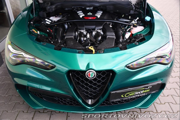 Alfa Romeo Stelvio 2,9 V6 Bi-T REZERVACE 2024