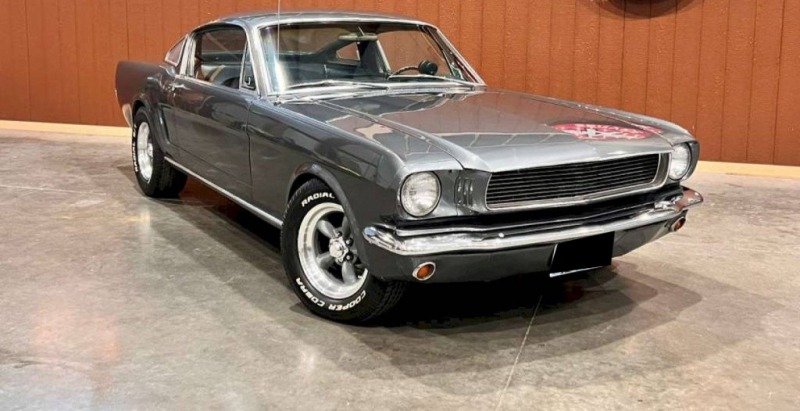 Ford Mustang Fastback