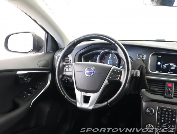 Volvo V40 2.0 D4 2014