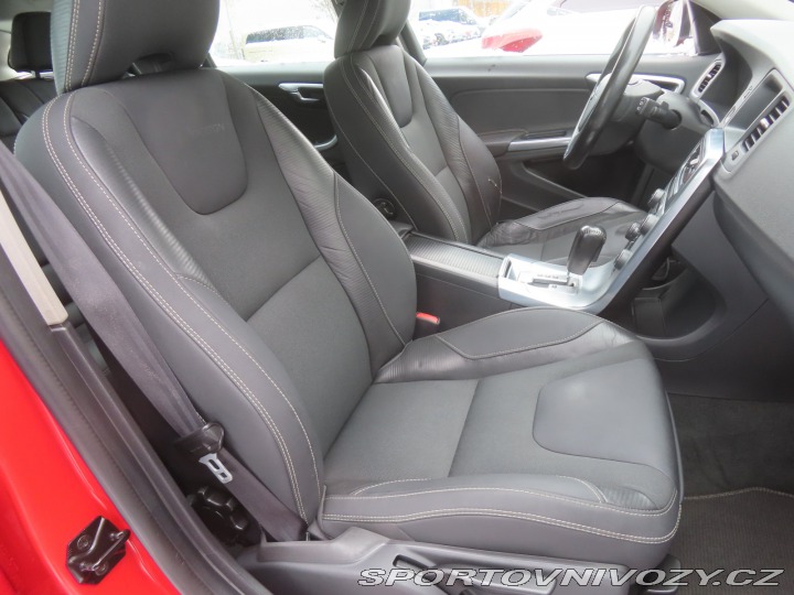 Volvo V60 D5 2.4 2011