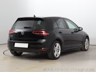 Volkswagen Golf 2.0 TDI GTD 2015