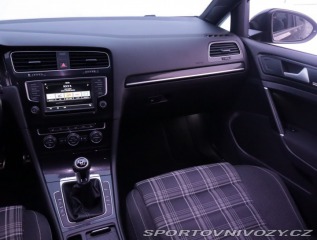 Volkswagen Golf 2.0 TDI GTD 2015