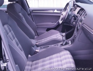 Volkswagen Golf 2.0 TDI GTD 2015