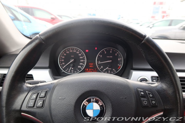 BMW 3 320 i 2008