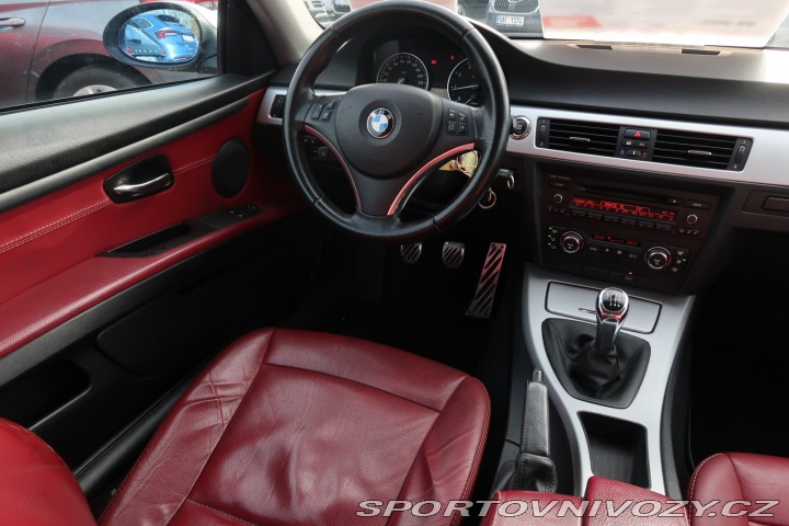 BMW 3 320 i 2008