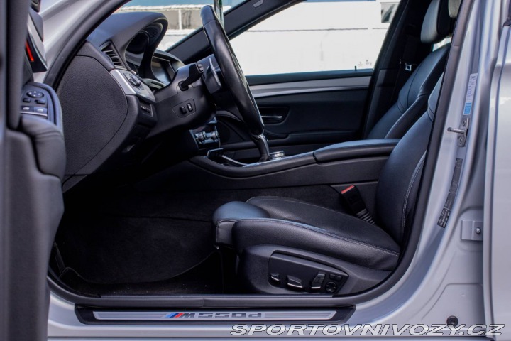 BMW 5 M550d xDrive / HEADUP / 2015