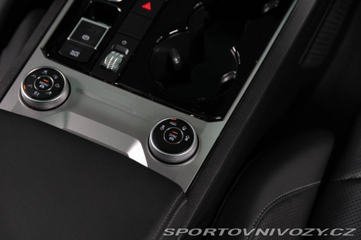 Volkswagen Ostatní modely Touareg  3.0 V6 TSI R-Line 4Motio 2019