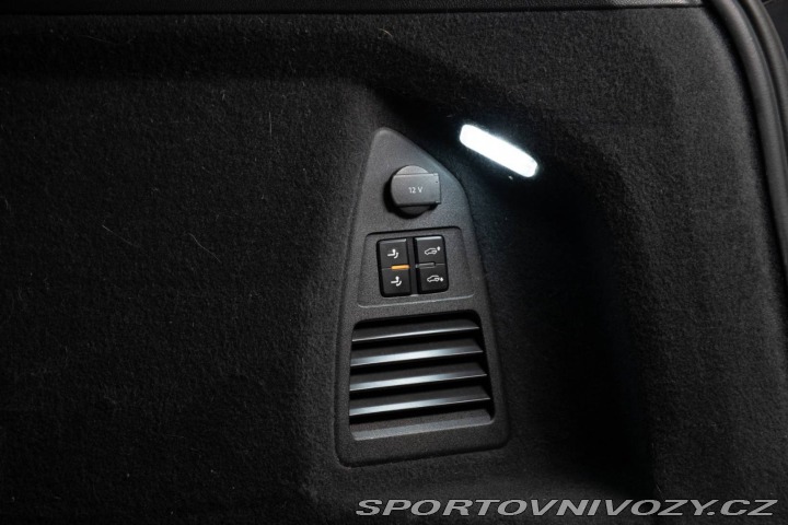 Volkswagen Ostatní modely Touareg  3.0 V6 TSI R-Line 4Motio 2019