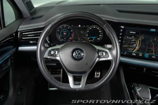 Volkswagen Ostatní modely Touareg 3.0 V6 TSI R-Line 4Motio 2019