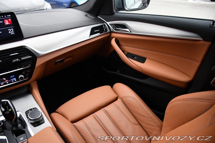 BMW 5 530d xDrive M-SPORT ČR 1. 2023