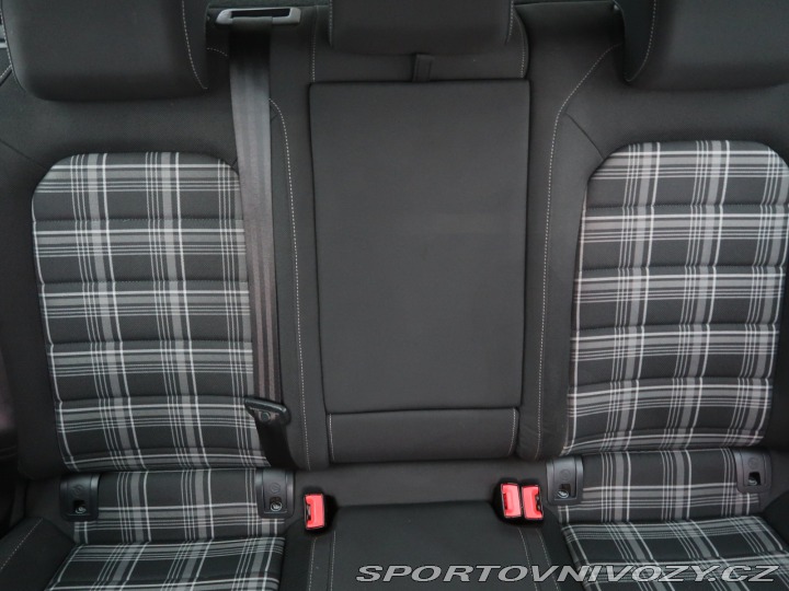 Volkswagen Golf 2.0 TDI GTD 2016