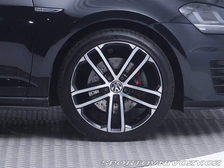 Volkswagen Golf 2.0 TDI GTD 2016