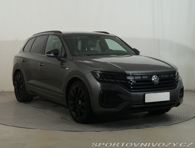 Volkswagen Ostatní modely Touareg R-Line 3.0 TDI