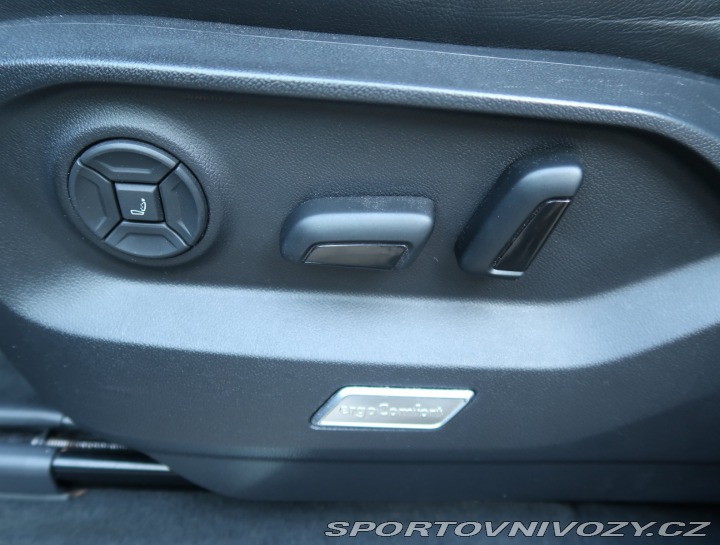 Volkswagen Ostatní modely Touareg R-Line 3.0 TDI 2021