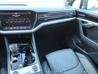 Volkswagen Ostatní modely Touareg R-Line 3.0 TDI 2021