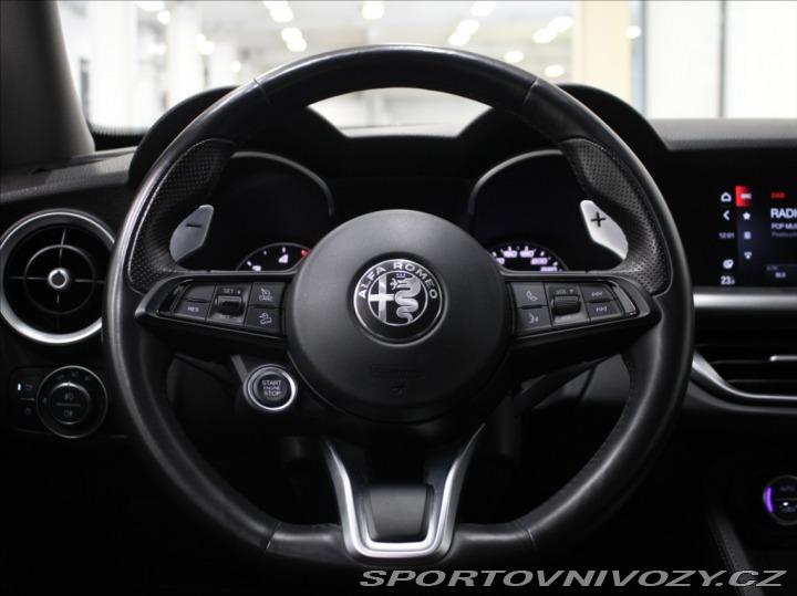 Alfa Romeo Stelvio 2,2 JTD 140kW Q4 Bezklíč 2021
