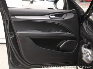 Alfa Romeo Stelvio 2,2 JTD 140kW Q4 Bezklíč 2021