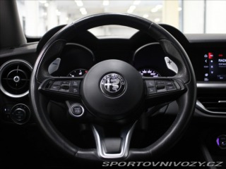 Alfa Romeo Stelvio 2,2 JTD 140kW Q4 Bezklíč 2021