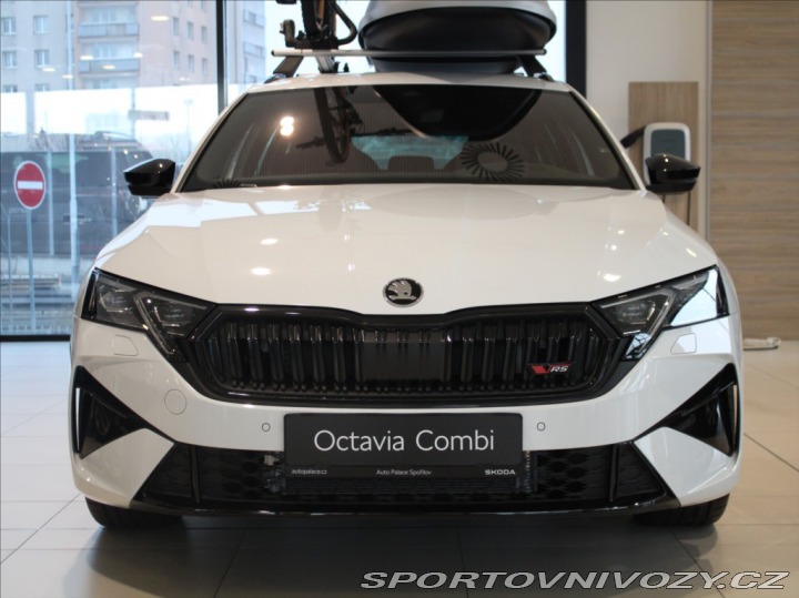 Škoda Octavia RS 2,0 RS 195kW NOVÝ VŮZ skl 2025