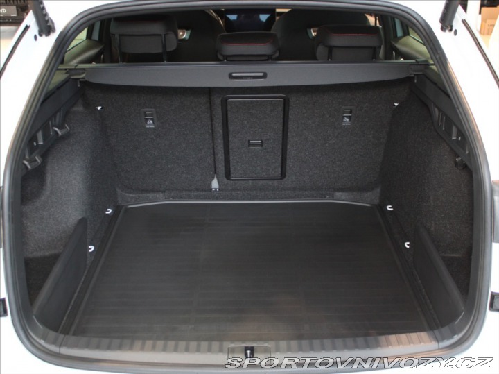 Škoda Octavia RS 2,0 RS 195kW NOVÝ VŮZ skl 2025