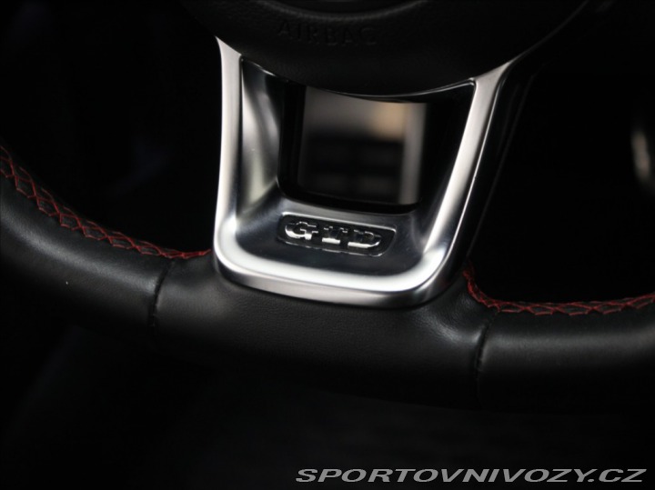 Volkswagen Golf 2,0 GTD 135kW DSG 2x Sady 2016