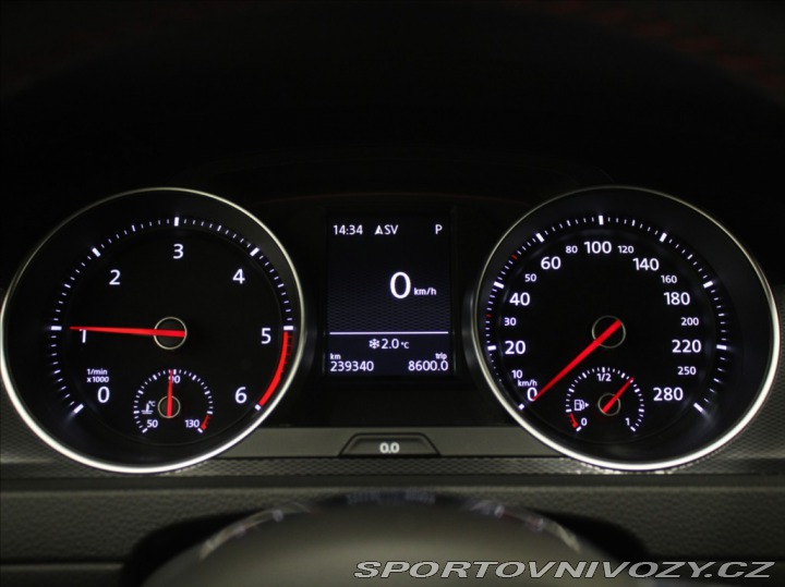 Volkswagen Golf 2,0 GTD 135kW DSG 2x Sady 2016