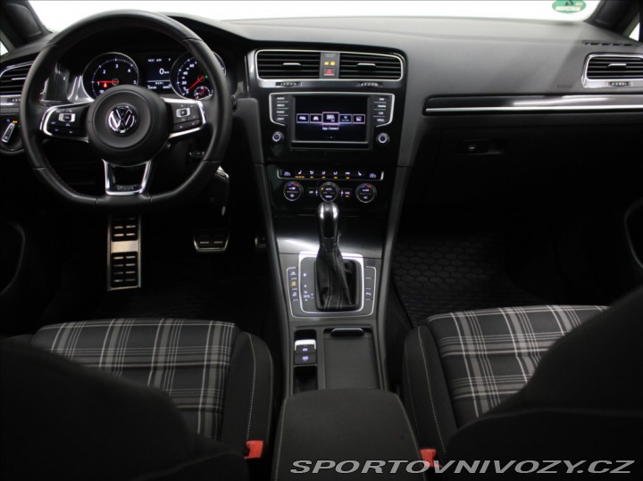 Volkswagen Golf 2,0 GTD 135kW DSG 2x Sady 2016