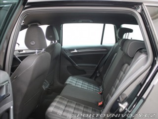 Volkswagen Golf 2,0 GTD 135kW DSG 2x Sady 2016