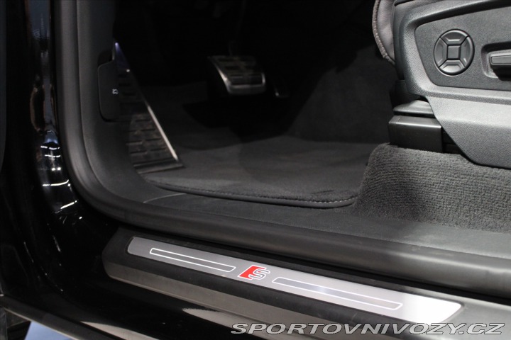 Audi Ostatní modely Q8 50TDi quattro S Line Spor 2019