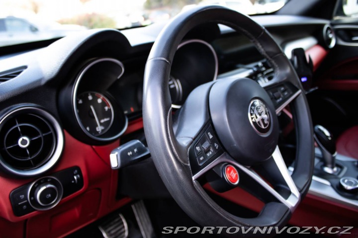 Alfa Romeo Stelvio AT8, 206kW, 4x4, ťažné / 2017