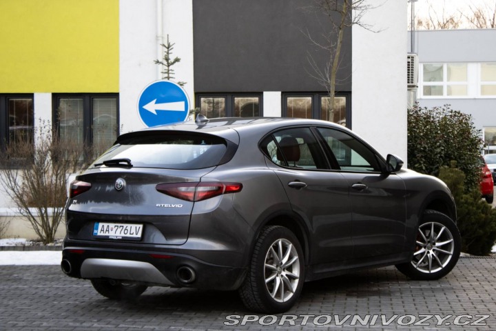 Alfa Romeo Stelvio AT8, 206kW, 4x4, ťažné / 2017