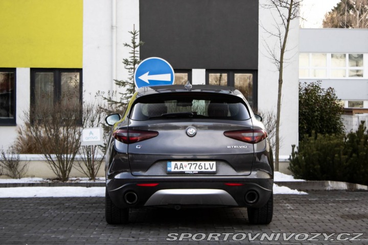 Alfa Romeo Stelvio AT8, 206kW, 4x4, ťažné / 2017