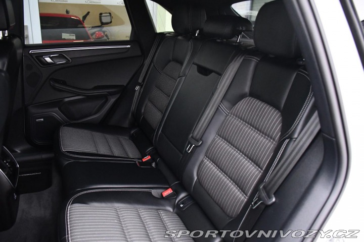 Porsche Macan T2.0 PDK CHRONO 2ALU ZÁRU 2023