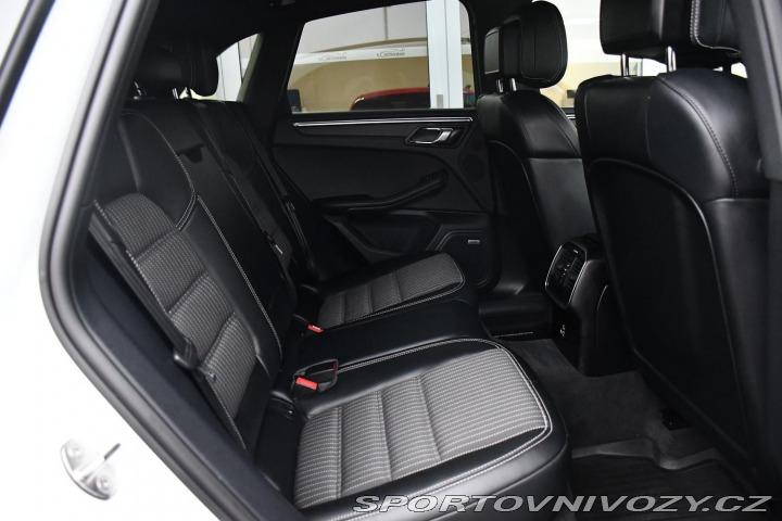 Porsche Macan T2.0 PDK CHRONO 2ALU ZÁRU 2023