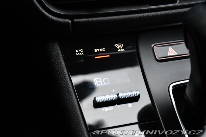 Porsche Macan T2.0 PDK CHRONO 2ALU ZÁRU 2023