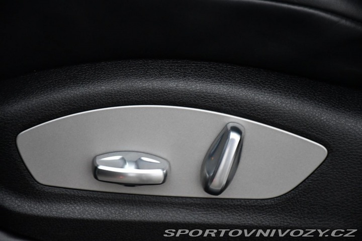 Porsche Macan T2.0 PDK CHRONO 2ALU ZÁRU 2023