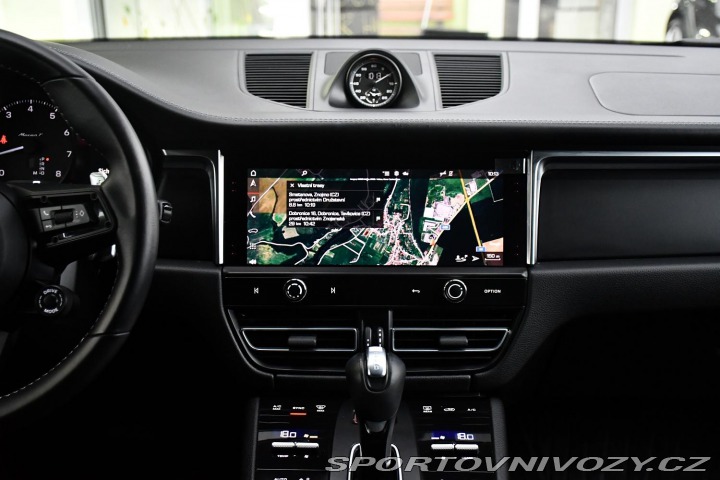 Porsche Macan T2.0 PDK CHRONO 2ALU ZÁRU 2023