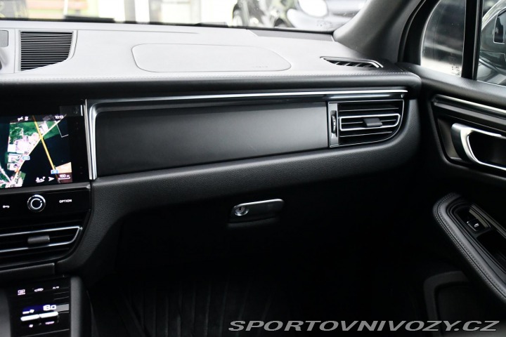 Porsche Macan T2.0 PDK CHRONO 2ALU ZÁRU 2023