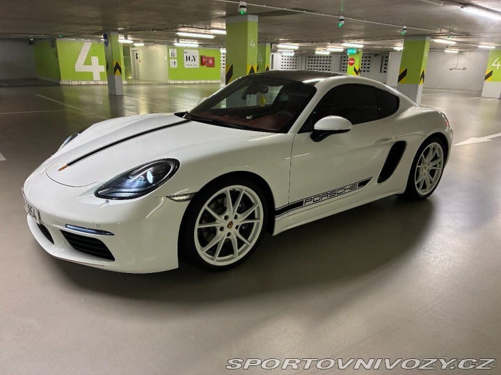 Porsche 718 Cayman 2025