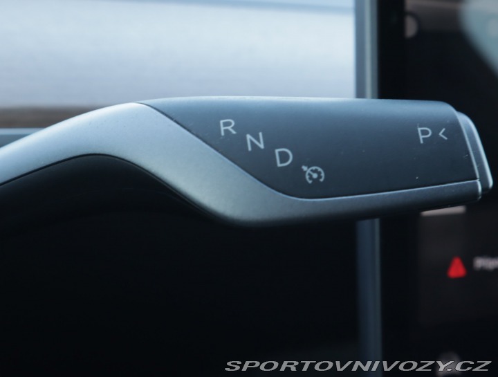 Tesla Model Y Long Range AWD 75kWh 2024