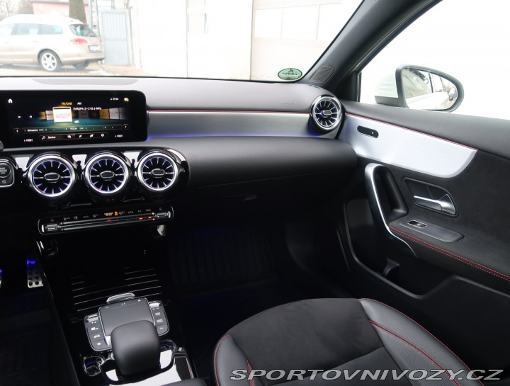 Mercedes-Benz A A 200 2021