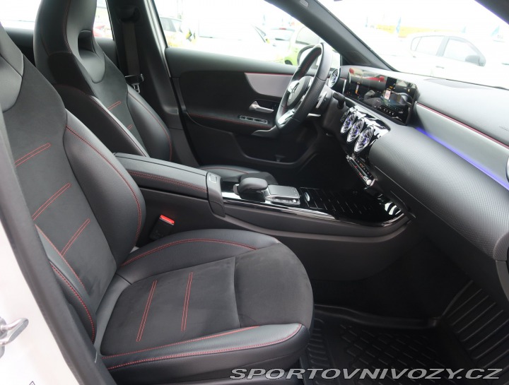 Mercedes-Benz A A 200 2021